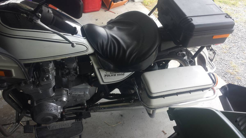 Illustration for article titled Is $900 Too Much To CHiP In For This Wounded 1982 Kawasaki KZ1000P?